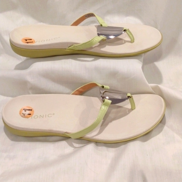 Vionic Women's Raysa Sport Flip Flop Sandal Lime Green NWOT Size 11 - Picture 5 of 8